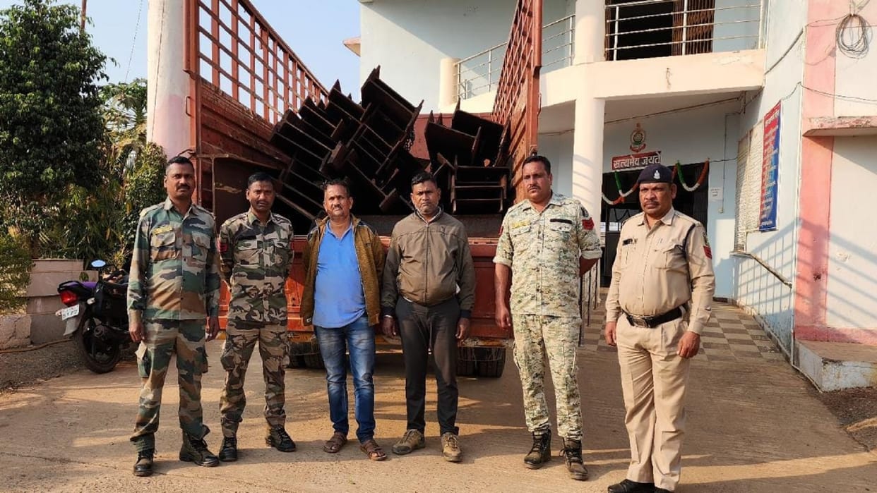 Stolen iron recovered from NMDC Nagarnar plant two junkers arrested