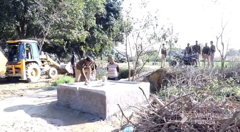 New video of mother daughter being burnt alive, SDM said  Drive the bulldozer