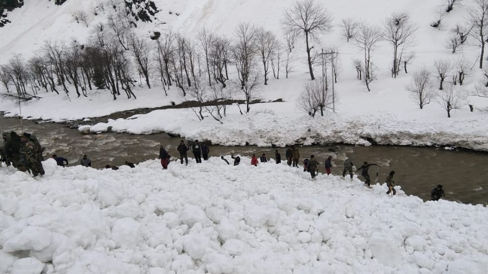 Jammu Kashmir: Youth implicated in avalanche in Machhil in Kupwara district