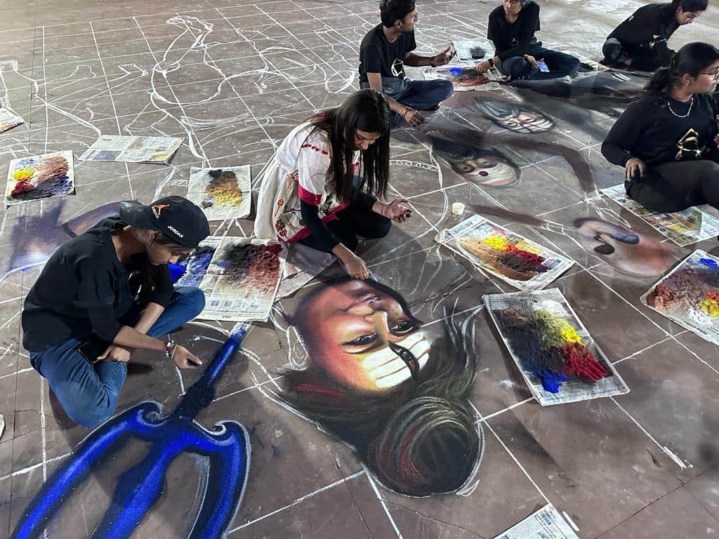 Shiv-Parvati Vivah In Mahakaleshwar Temple In 3D Rangoli Form, latest news from ujjain
