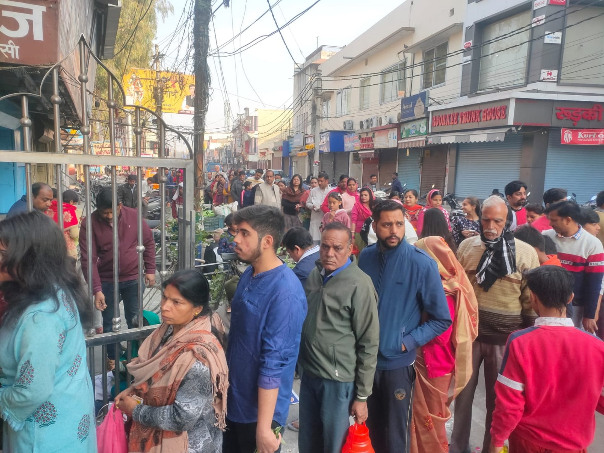 Mahashivratri 2023 devotees Crowds gathered for Jalabhishek in temples Watch Photos