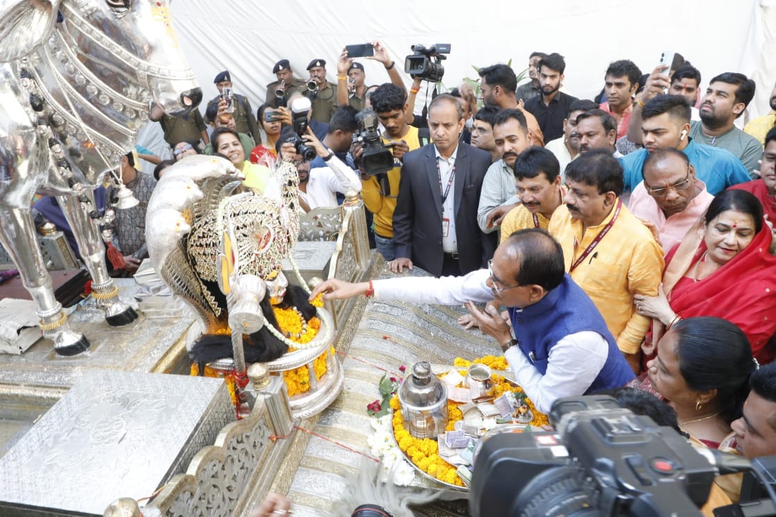 Bhopal News: Devotees thronged to visit Bholenath, CM offered prayers at Badwale Mahadev