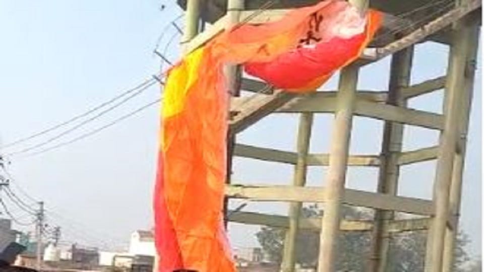 Paraglider showering flowers on Bhole Baba got entangled in electric wires