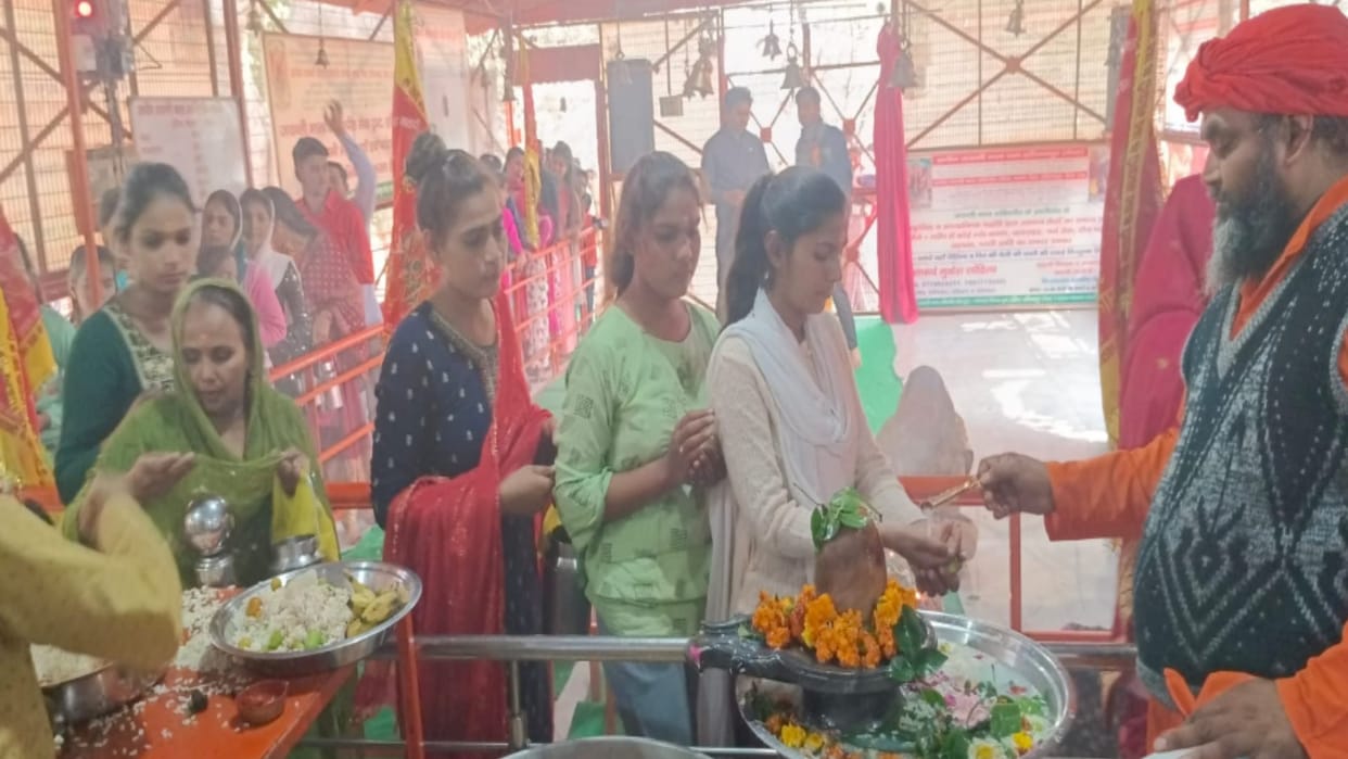 Mahashivratri: The faith of millions people is attached to ancient Pandeshwar Mahadev temple