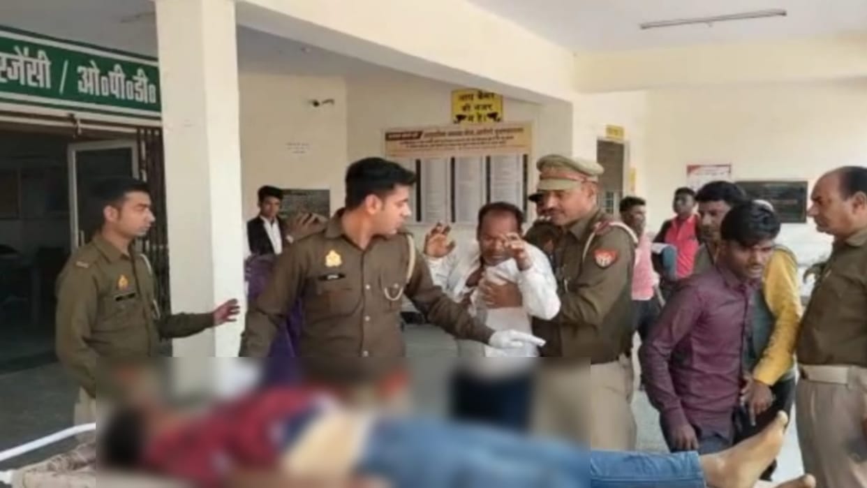 A youth died in a road accident in Muzaffarnagar district
