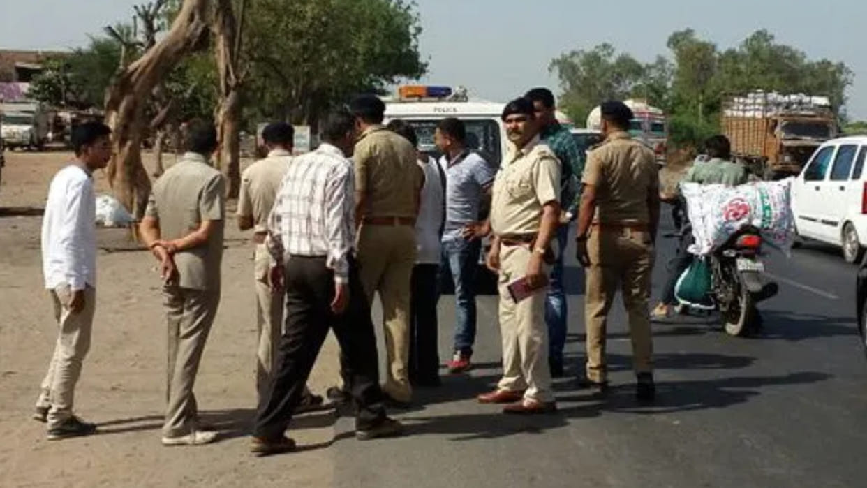 Gujarat: Silver, imitation jewellery worth Rs 3.88 cr robbed on Rajkot-Ahm Highway