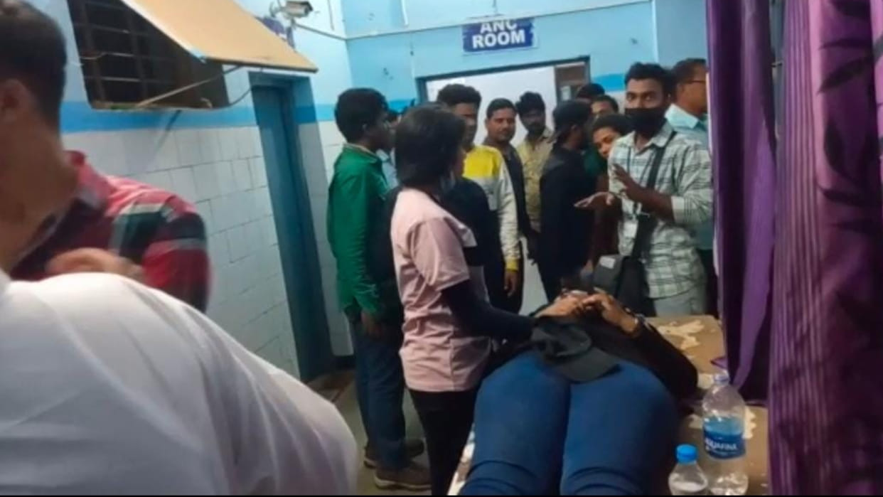 Bus of Kerala students on educational tour overturned many student injured