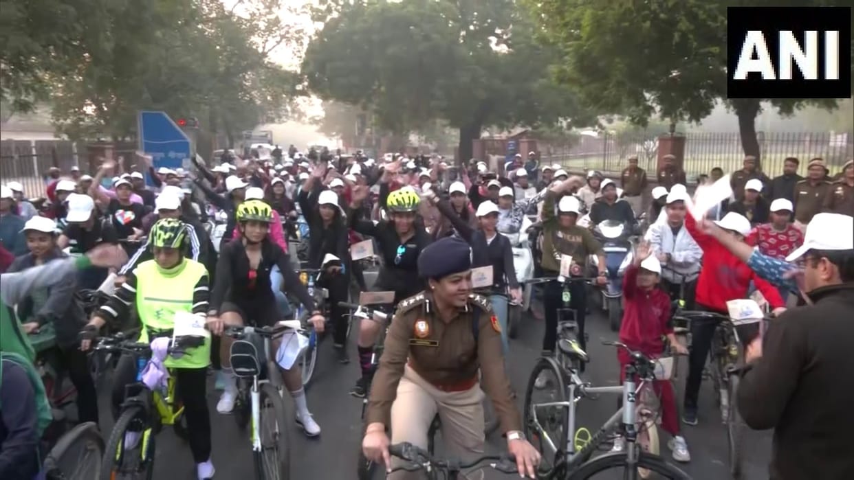 Delhi Police organizes bike rally