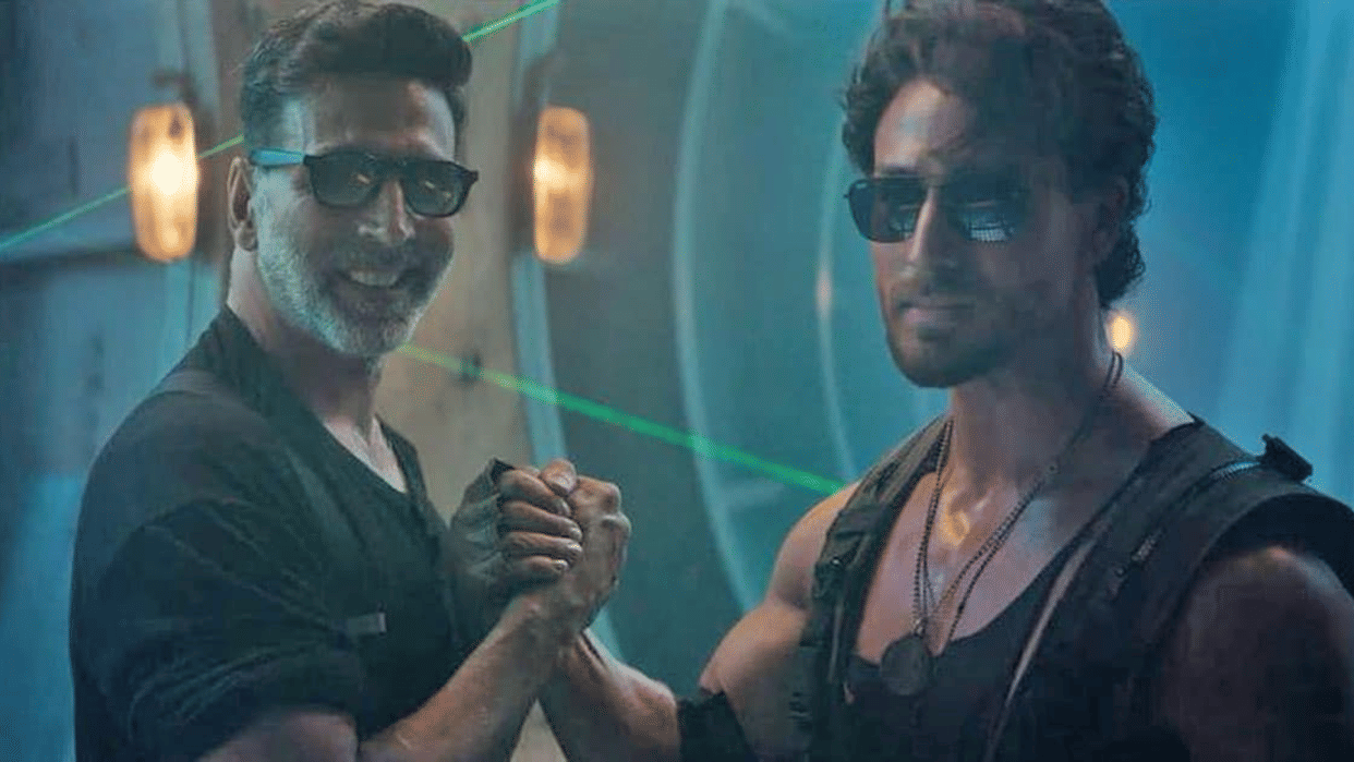 Bade Miyan Chote Miyan: report says akshay kumar and tiger shroff starrer action film will release on eid 2024