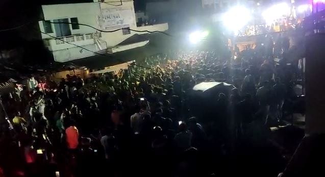 Political party song played in Shiv Baraat in chandauli dabang attak on three people after protest