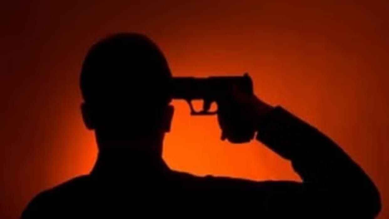 Crpf Jawan Commits Suicide By Shooting Himself In Chhattisgarh Dantewada
