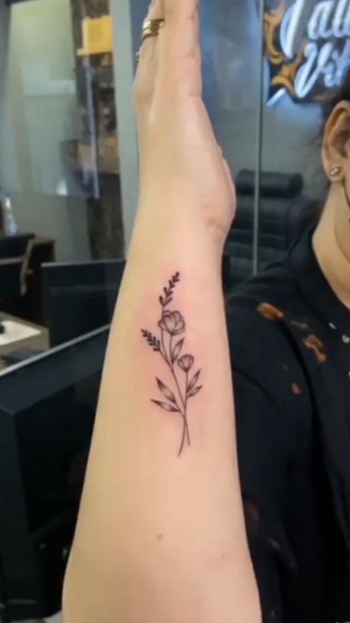 Pin by Sumedh Dream Arts on Kishan name tattoo design..  By..@sumedh_dream_arts | Name tattoo designs, Name tattoo, Tattoo designs