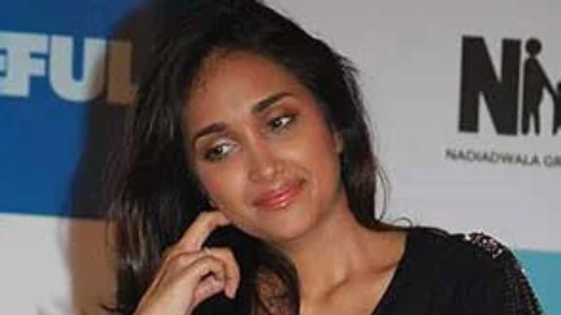 jiah-khan-birthday-special-know-her-real-name-and-how-ghajin-actress-got-entry-in-bollywood-housefull-2023-02-
