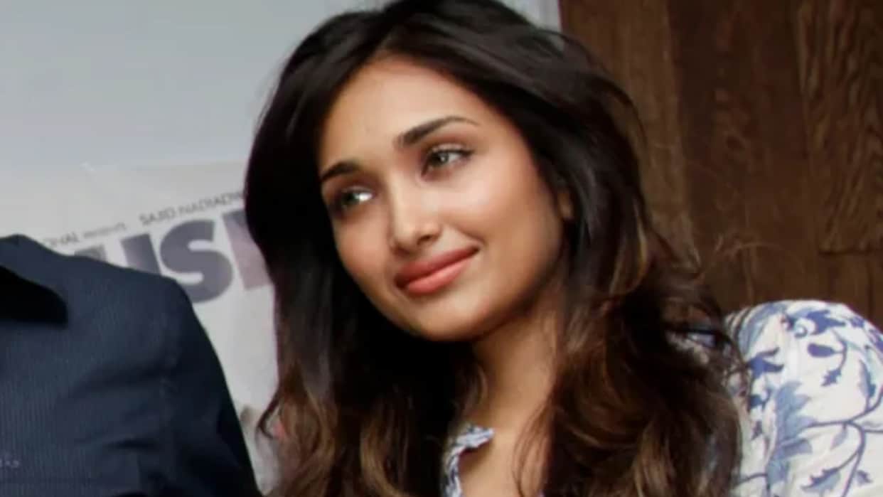 Jiah Khan Suicide Case know about these stars whose death is a mystery Sushant Singh Rajput Divya Bharti