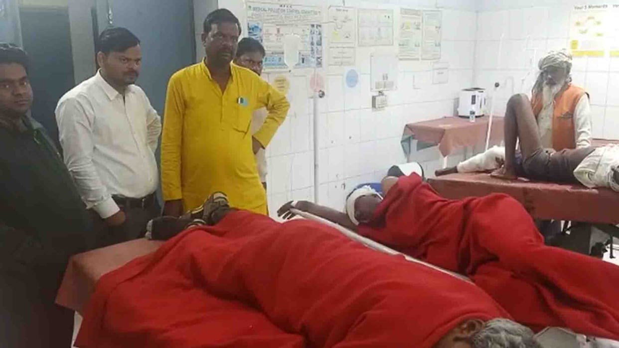 Hamirpur: Youth pelted stones, three injured