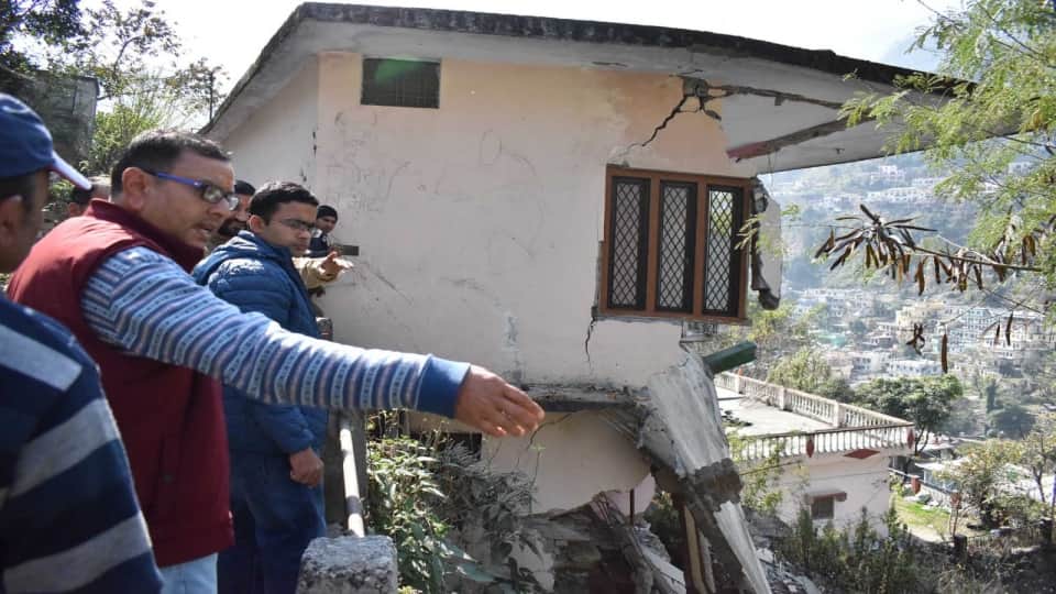 Chamoli DM Shocked after see Landslide in Karnaprayag Big Cracks in Houses Photos