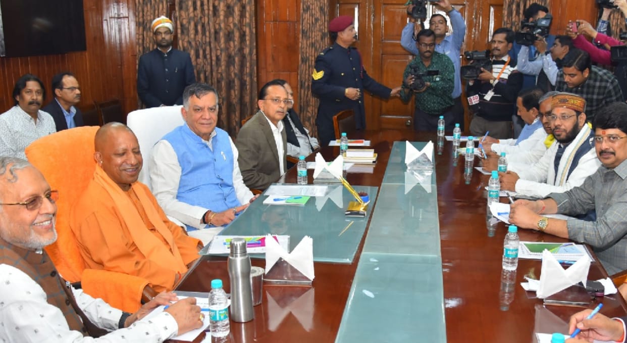 Yogi said in the all-party meeting, all parties should cooperate in running the house for healthy discussion
