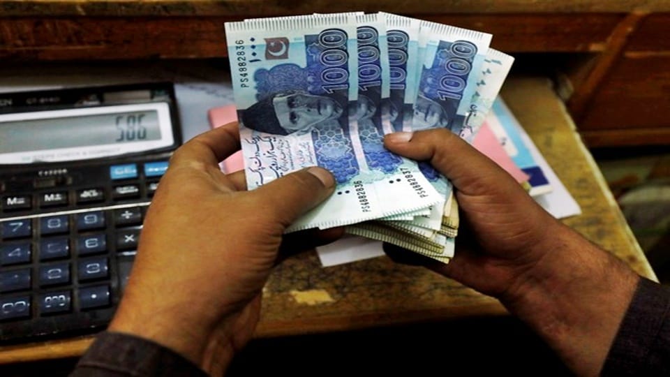 Pakistan external debt servicing jumps by 70 percent in the first two quarters of 2022-23