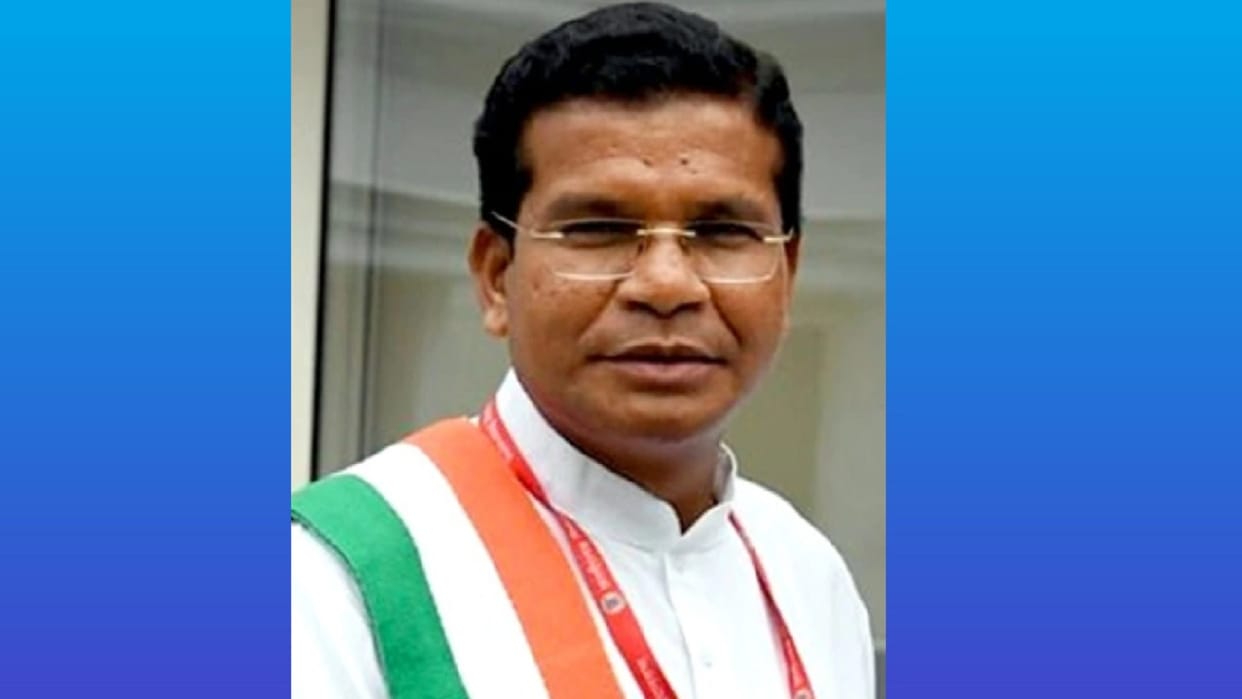 Mohan Markam said BJP s comment on Congress General Conference is a levelless act