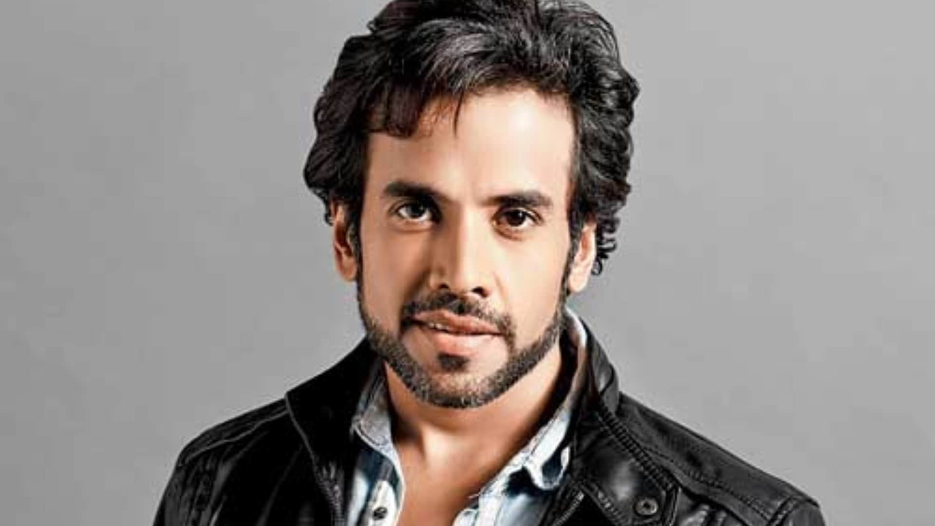 Tusshar kapoor Jackky Bhagnani Adhyayan Suman not earn fame like his father know about these actors career