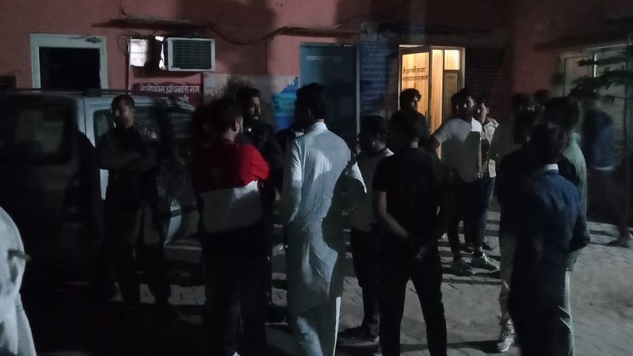 groom left marriage in middle after not getting a car in Kandhla Shamli