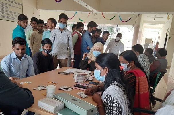 Azamgarh Agriculture College students in grip of suspected fever health department organized camp