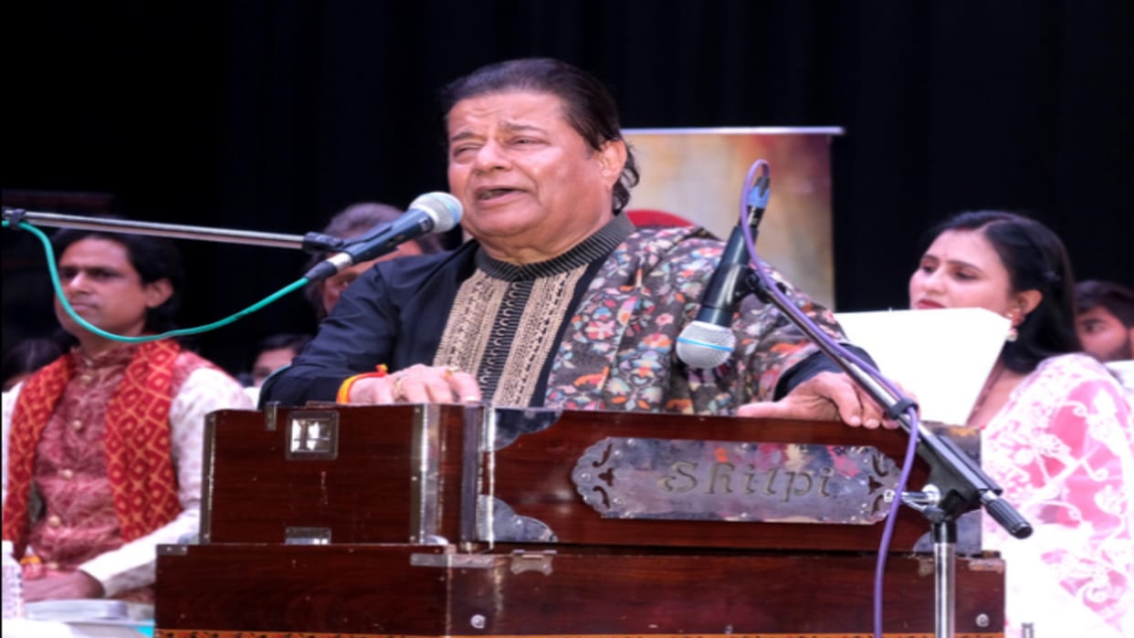Listeners danced on hymns of Padma Shri Anoop Jalota