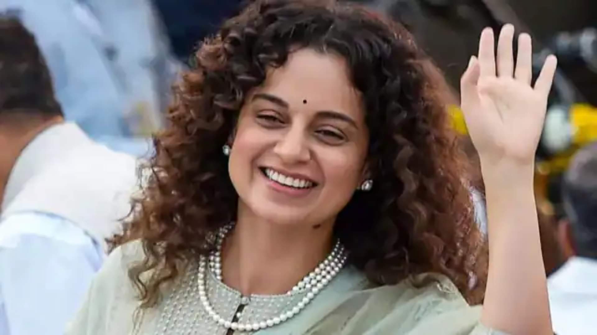 kangana ranaut angry over wrong information of Wikipedia actress said leftists are in control know the story
