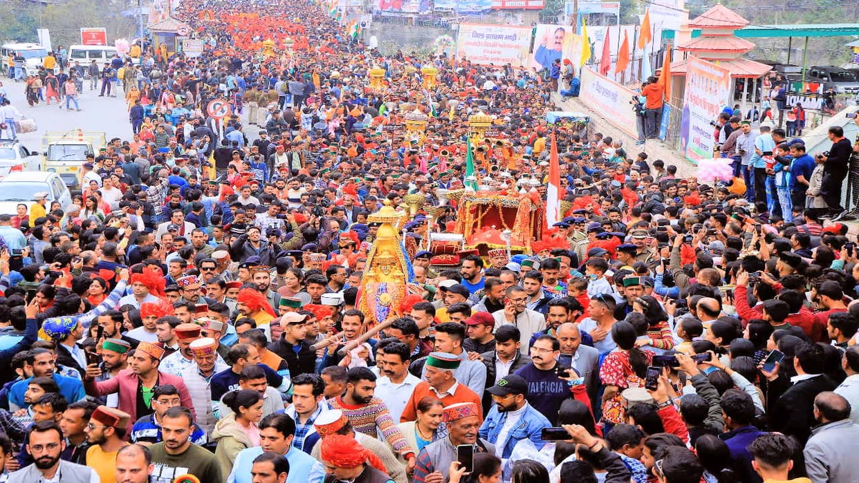 Mandi Mahashivaratri Festival: More than 181 devi and devtas arrived, Chhoti Kashi echoed with the sounds of G
