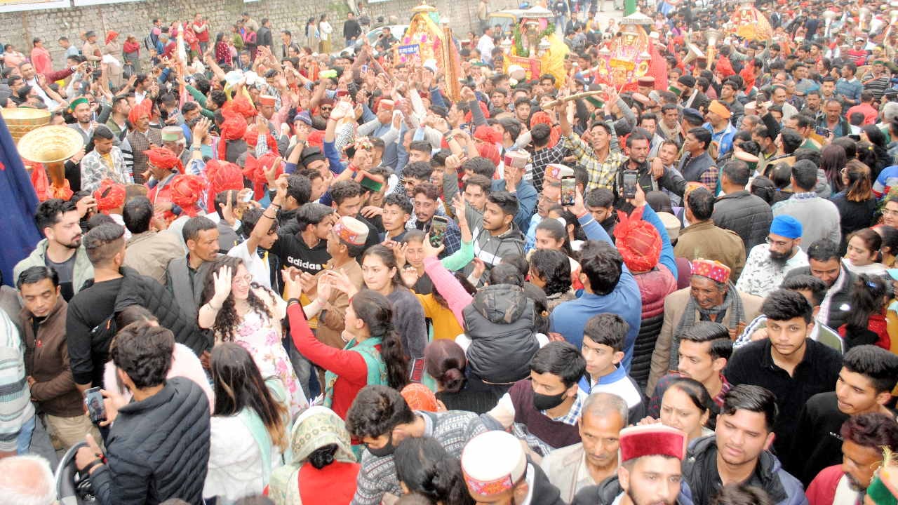 Mandi Mahashivaratri Festival: More than 181 devi and devtas arrived, Chhoti Kashi echoed with the sounds of G