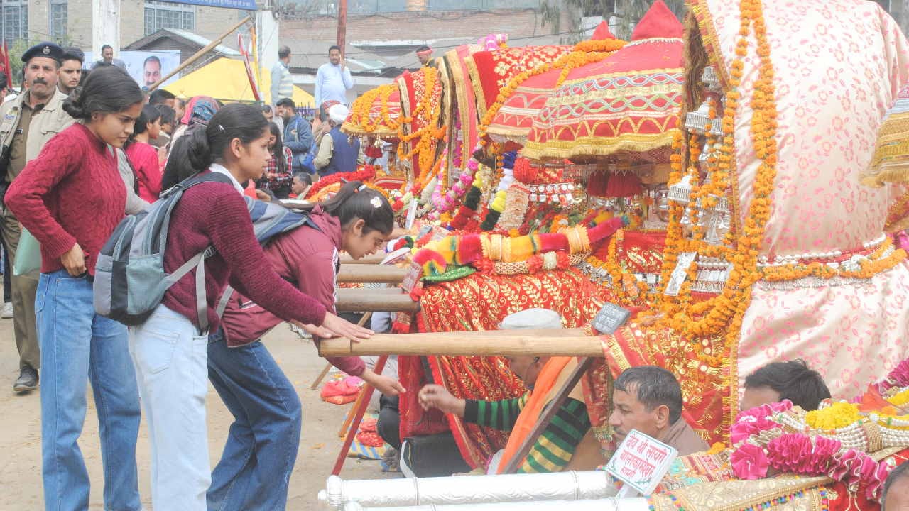 International Mahashivratri Fair: Historical Paddal Maidan transformed into Devlok, see spectacular pictures
