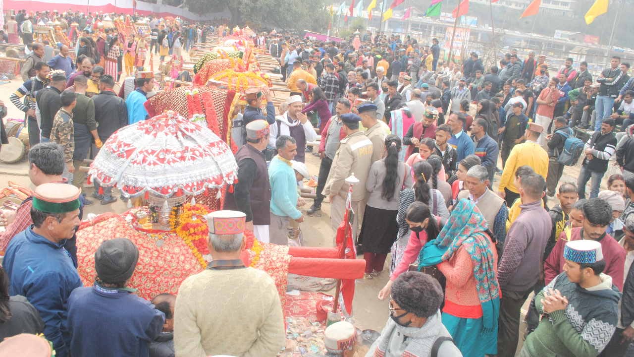 International Mahashivratri Fair: Historical Paddal Maidan transformed into Devlok, see spectacular pictures