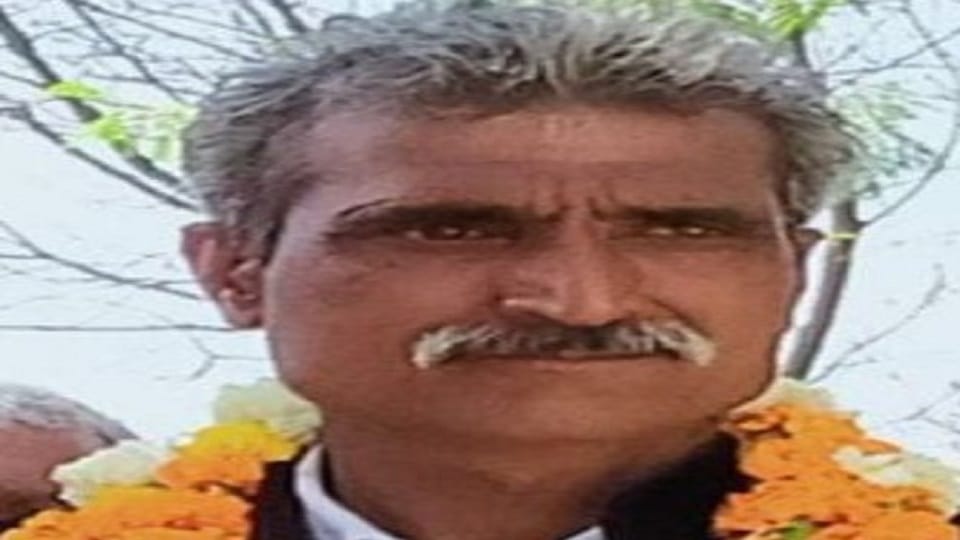 Dead body of a person found in gher fear of murder
