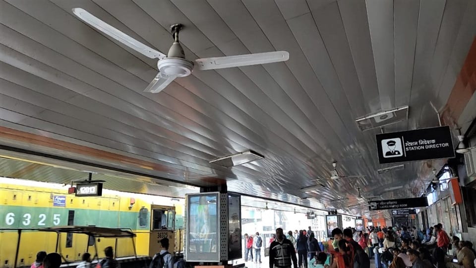 fan will run on railway platform from march 15
