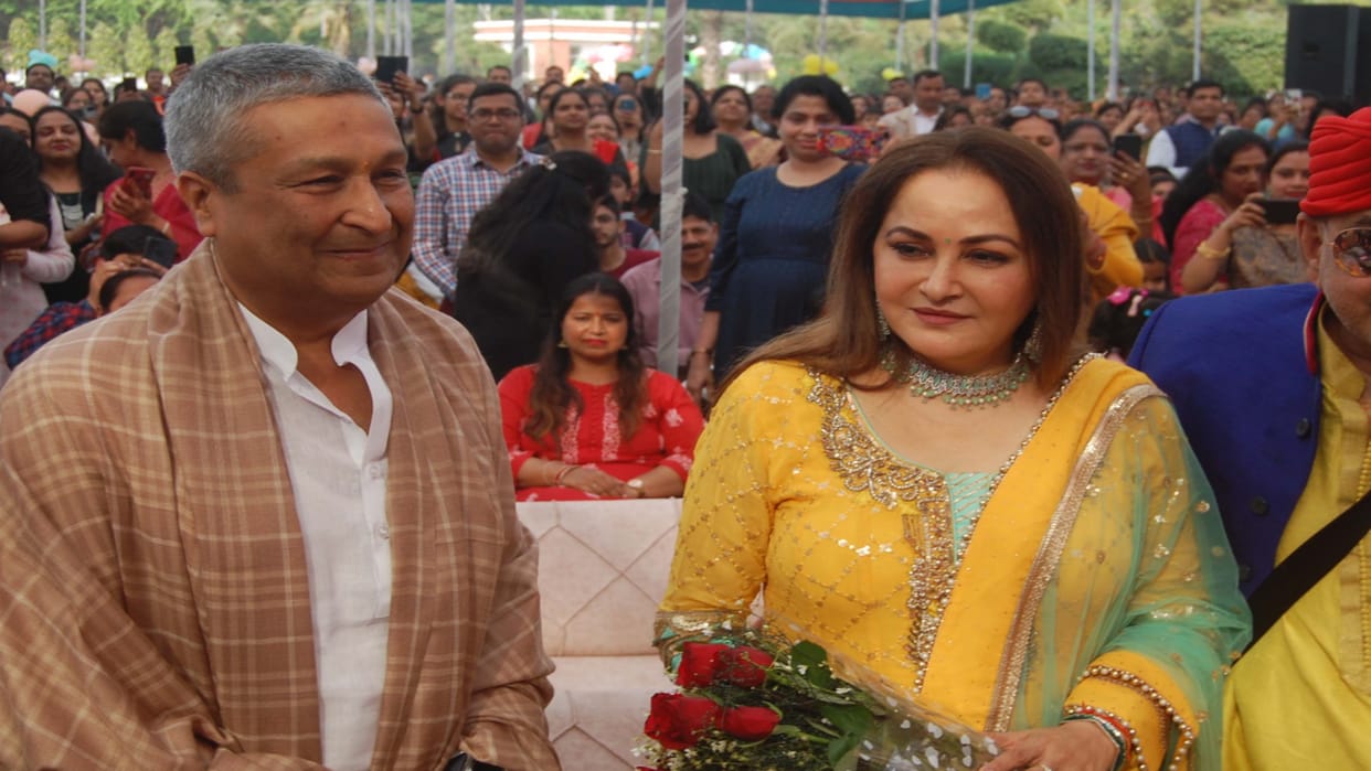 Former MP Jayaprada reached a school program in Meerut and targeted Azam Khan