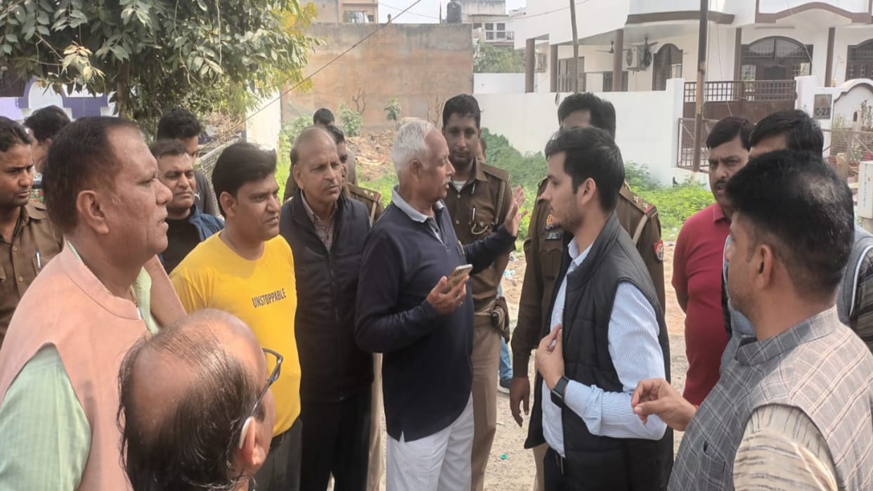 Meerut: Controversy over construction in Pallavapuram and officials have inspected