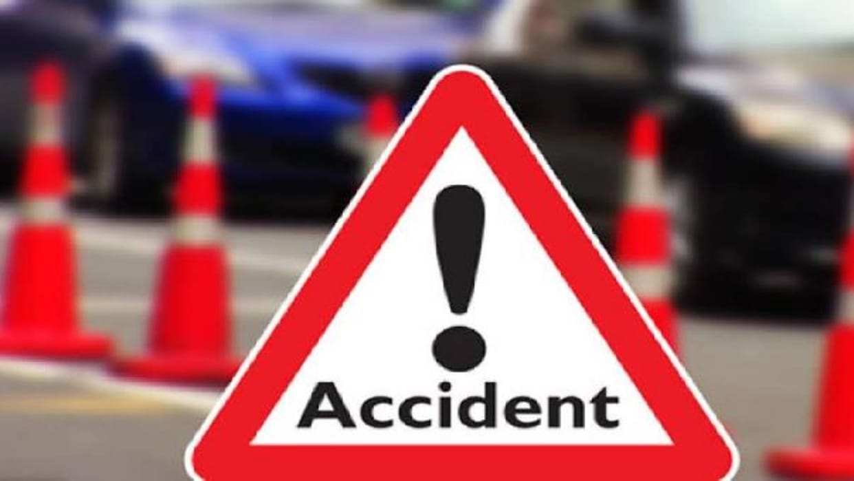One person died in pickup and bus collision