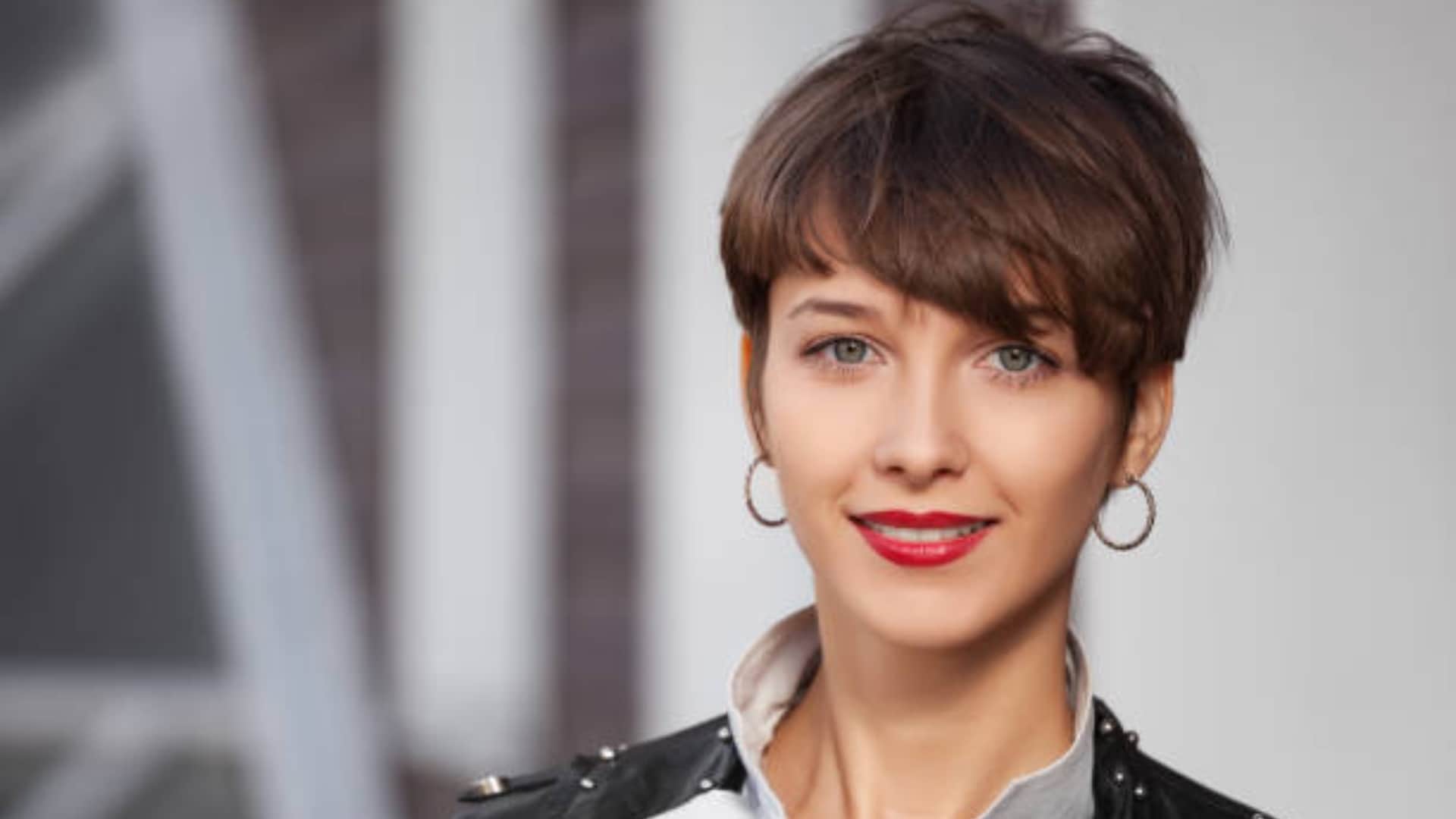 Choose a Hairstyle Based on Your Personality for a Unique Look News in Hindi