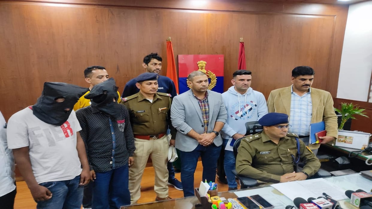 Accused of robbery caught from car and car with CCTV camera in Kaithal