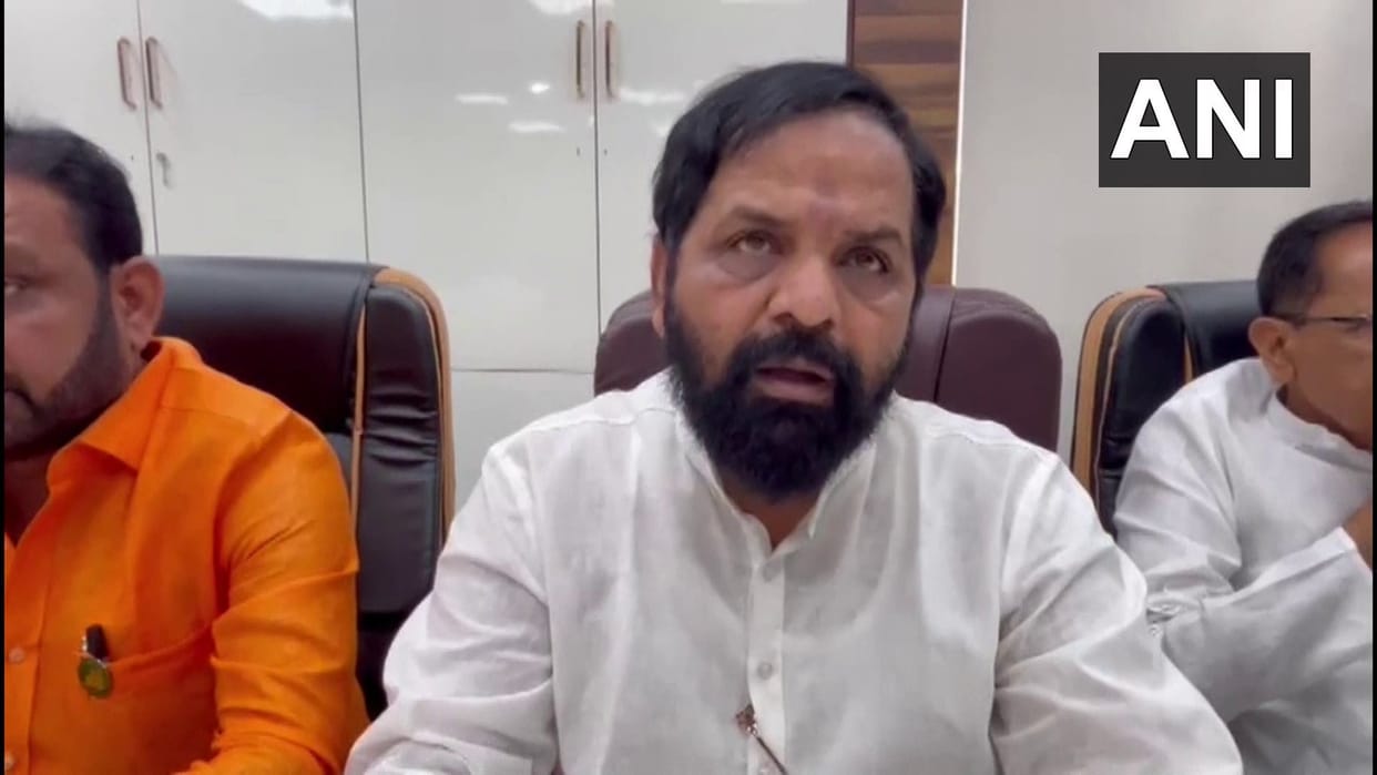 The chief whip of Shiv Sena Bharat Gogawale with other MLA demand Shiv Sena legislative party office