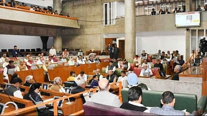 Not a single senior official in the gallery during Zero Hour in Haryana Vidhansabha, Congress creates ruckus