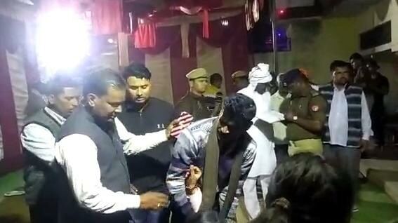Auraiya Double Murder: 20 वर्ष से सुलग रही थी बदले की आग, ताबड़तोड़ फायरिंग कर उतारा मौत के घाट, पढ़ें पूरा मामला auraiya double murder