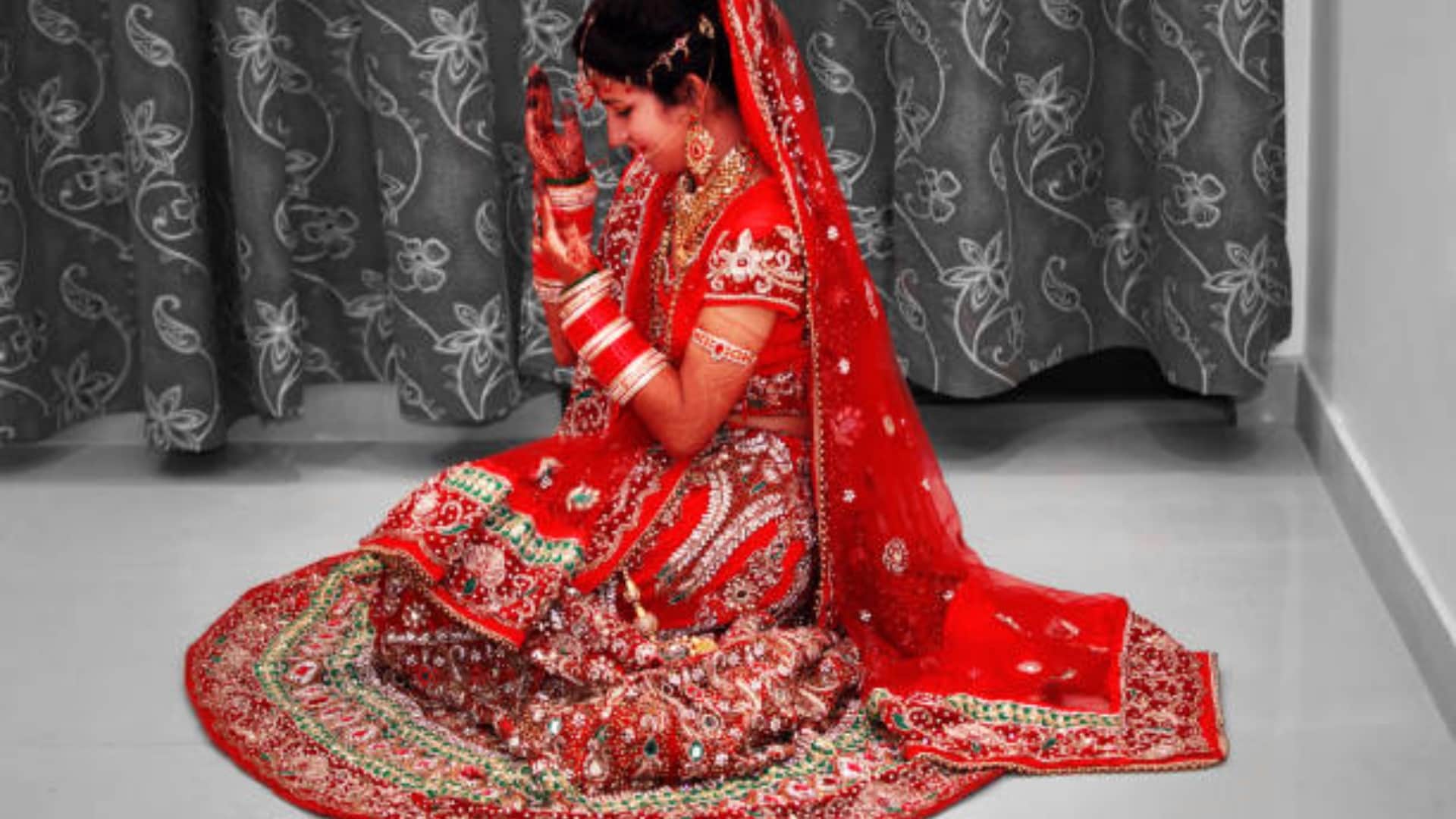 Wedding Tips for Bridal Lehenga Things to Keep In Mind before Buying a Lehenga for Your Marriage News in Hindi