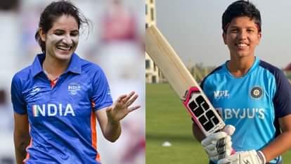 रेणुका सिंह और ऋचा घोष