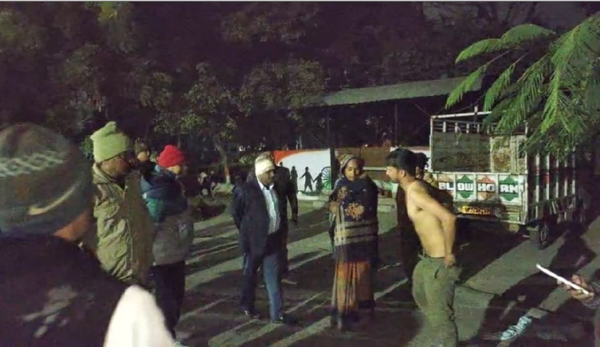 Another video of Kanpur fire came to the fore, ADM had taken off Shivam clothes in the Collectorate