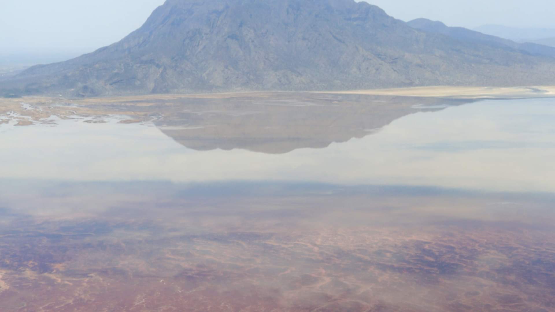 Lake Natron is Most Dangerous Lake in the World Know Interesting Facts in Hindi