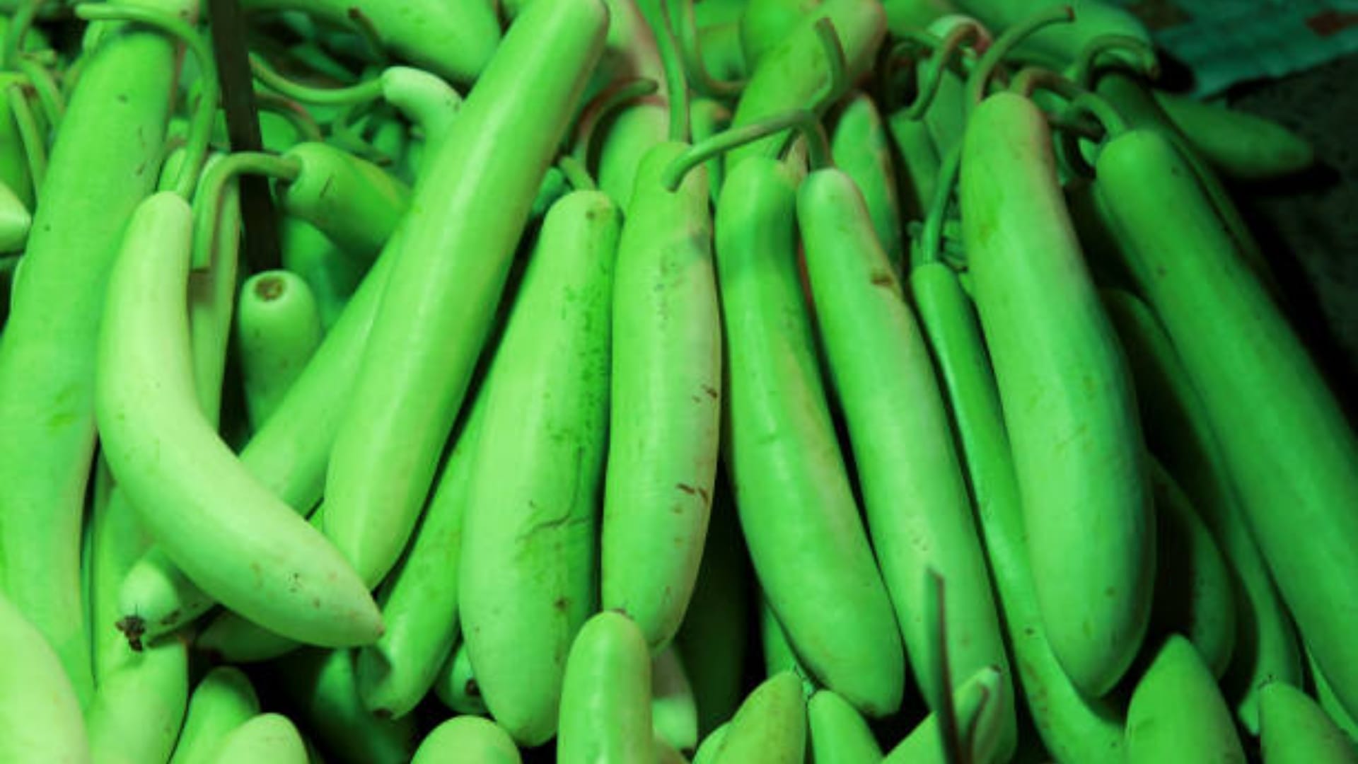 do not put these vegetables and Fruits togeather in Fridge