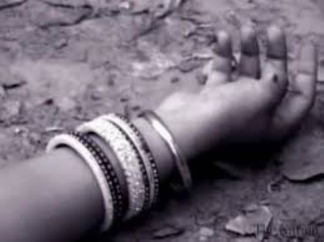 Bihar News: Husband strangles wife to death for dowry in Patna
