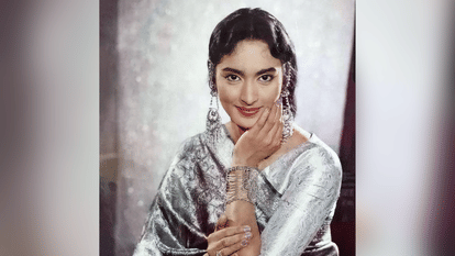 Bollywood Actress Nutan Birthday Know about Actress Personal Life Career and Achievement