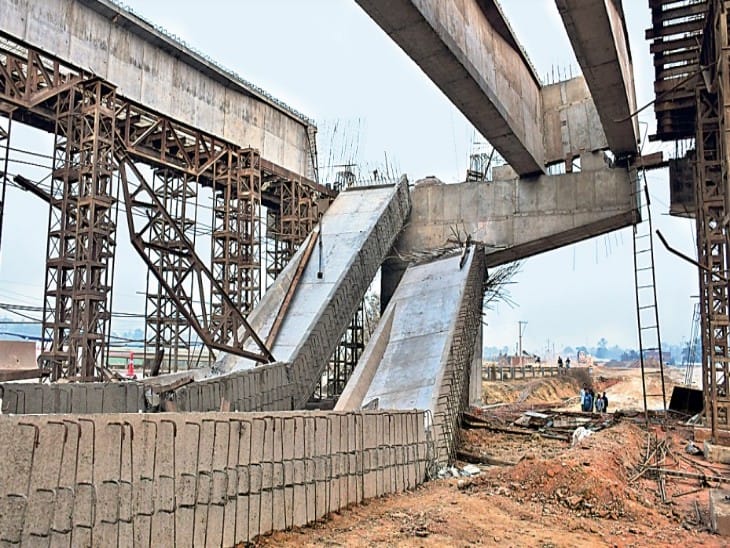 Bihar News: Overbridge's guard fell heavily in Patna, two laborers injured